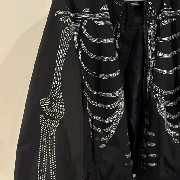 Pull&Bear Black Jacket with Silver Accents - Picture 7 of 14